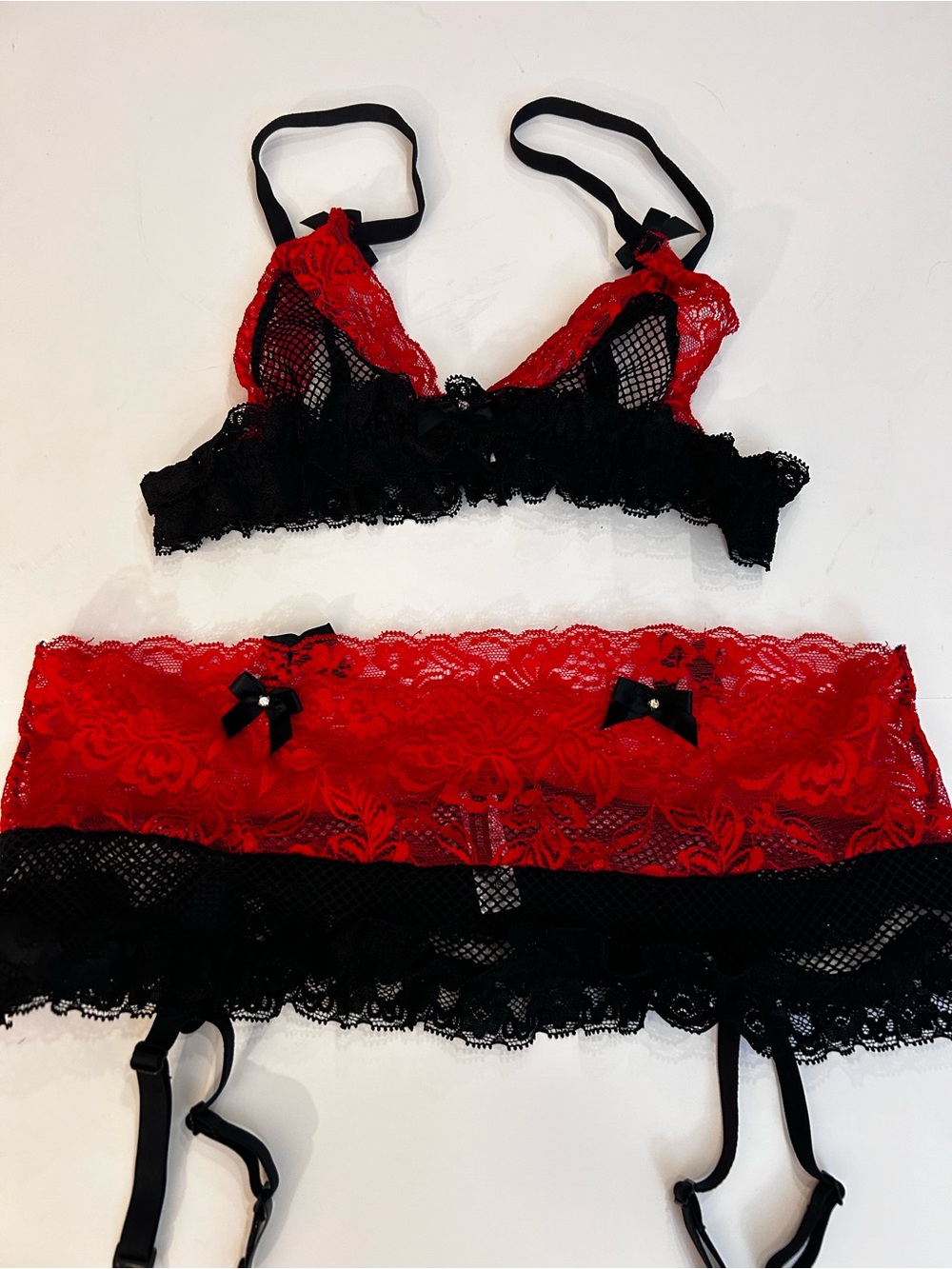 Red & Black Lace Bralette and Garter Set - Women Intimates